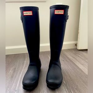 Black Hunter boots